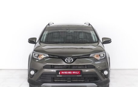 Toyota RAV4, 2018 год, 3 050 000 рублей, 3 фотография