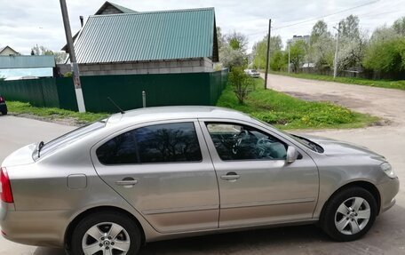 Skoda Octavia, 2011 год, 955 000 рублей, 3 фотография