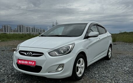 Hyundai Solaris II рестайлинг, 2012 год, 980 000 рублей, 1 фотография