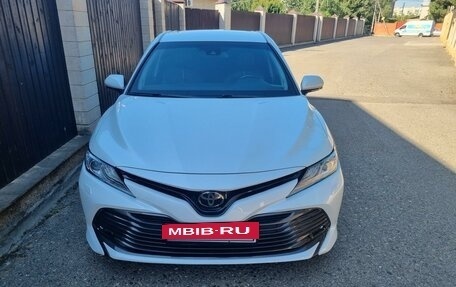 Toyota Camry, 2019 год, 3 500 000 рублей, 2 фотография