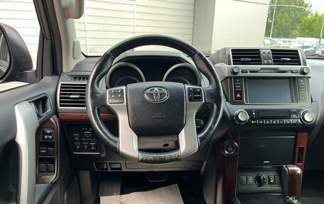 Toyota Land Cruiser Prado 150 рестайлинг 2, 2016 год, 4 155 000 рублей, 6 фотография