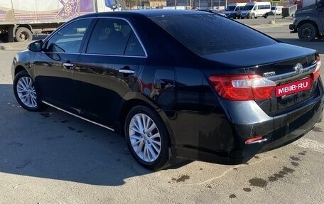 Toyota Camry, 2013 год, 2 300 000 рублей, 3 фотография