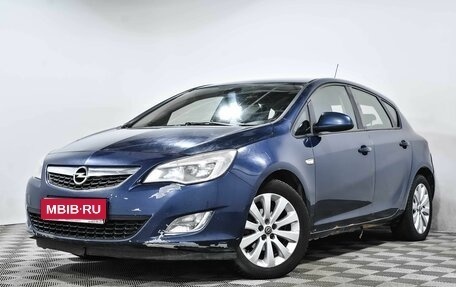 Opel Astra J, 2011 год, 679 000 рублей, 1 фотография