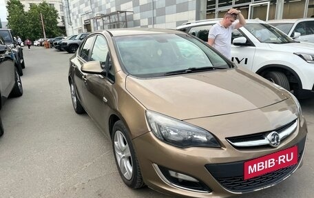 Opel Astra J, 2012 год, 951 000 рублей, 1 фотография