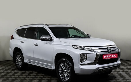 Mitsubishi Pajero Sport III рестайлинг, 2020 год, 3 955 000 рублей, 3 фотография