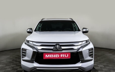 Mitsubishi Pajero Sport III рестайлинг, 2020 год, 3 955 000 рублей, 2 фотография