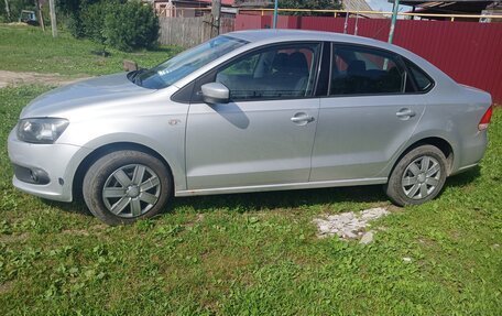 Volkswagen Polo VI (EU Market), 2010 год, 588 000 рублей, 3 фотография