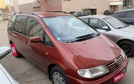 Volkswagen Sharan I рестайлинг, 1999 год, 500 000 рублей, 1 фотография