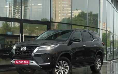 Toyota Fortuner II, 2022 год, 6 300 000 рублей, 1 фотография