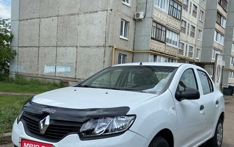 Renault Logan II, 2016 год, 680 000 рублей, 2 фотография