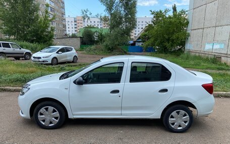 Renault Logan II, 2016 год, 680 000 рублей, 4 фотография