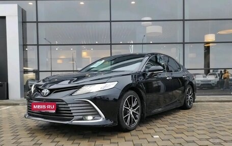 Toyota Camry, 2019 год, 3 100 000 рублей, 1 фотография