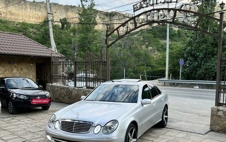 Mercedes-Benz E-Класс, 2005 год, 1 100 000 рублей, 4 фотография