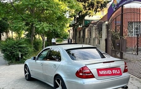 Mercedes-Benz E-Класс, 2005 год, 1 100 000 рублей, 3 фотография