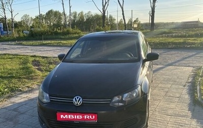 Volkswagen Polo VI (EU Market), 2014 год, 800 000 рублей, 1 фотография