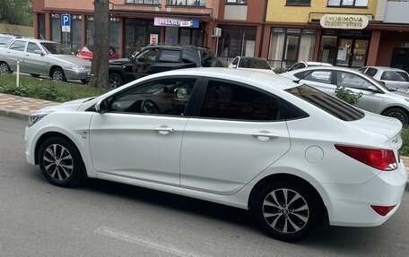 Hyundai Solaris II рестайлинг, 2016 год, 1 350 000 рублей, 11 фотография