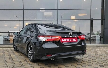 Toyota Camry, 2019 год, 3 100 000 рублей, 4 фотография