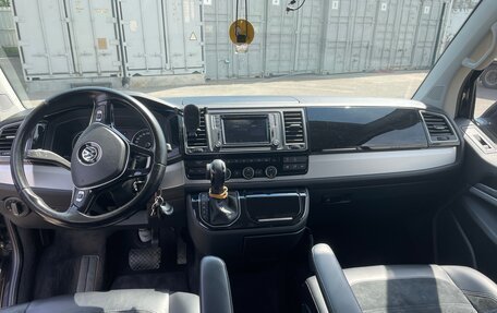 Volkswagen Multivan T6 рестайлинг, 2015 год, 4 400 000 рублей, 16 фотография