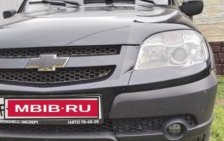Chevrolet Niva I рестайлинг, 2011 год, 568 000 рублей, 2 фотография