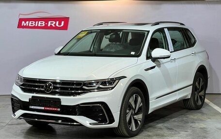 Volkswagen Tiguan II, 2023 год, 5 250 000 рублей, 1 фотография