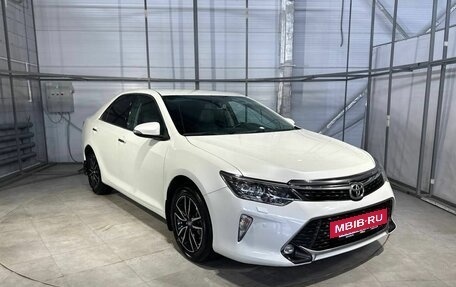 Toyota Camry, 2017 год, 1 979 000 рублей, 3 фотография