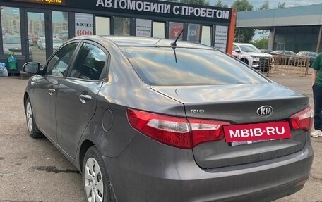 KIA Rio III рестайлинг, 2013 год, 850 000 рублей, 2 фотография