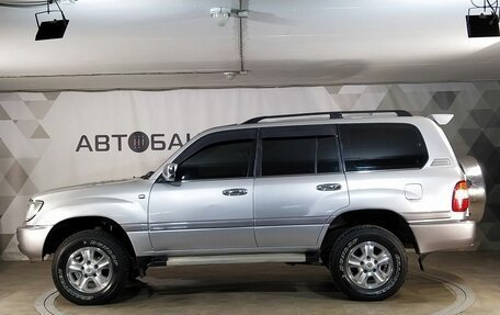 Toyota Land Cruiser 100 рестайлинг 2, 2007 год, 2 399 000 рублей, 5 фотография