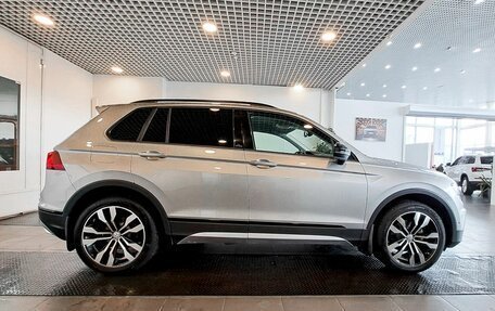 Volkswagen Tiguan II, 2020 год, 3 175 700 рублей, 4 фотография