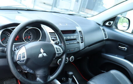 Mitsubishi Outlander III рестайлинг 3, 2007 год, 1 125 000 рублей, 18 фотография