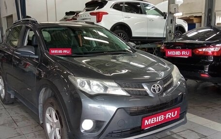 Toyota RAV4, 2013 год, 2 197 050 рублей, 2 фотография