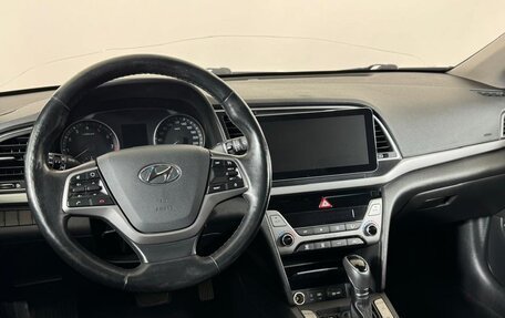 Hyundai Elantra VI рестайлинг, 2017 год, 1 549 000 рублей, 16 фотография