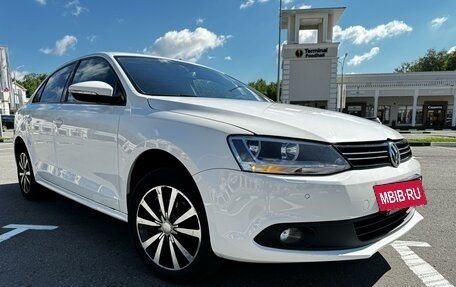 Volkswagen Jetta VI, 2012 год, 1 200 000 рублей, 3 фотография