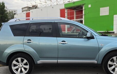 Mitsubishi Outlander III рестайлинг 3, 2007 год, 1 100 000 рублей, 4 фотография