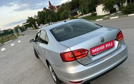 Volkswagen Jetta VI, 2013 год, 600 000 рублей, 11 фотография