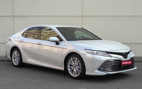 Toyota Camry, 2020 год, 3 890 000 рублей, 1 фотография