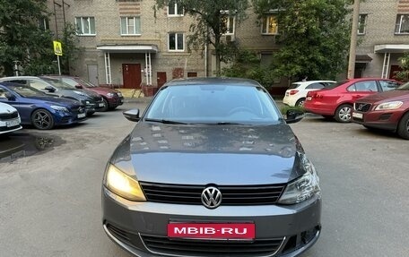 Volkswagen Jetta VI, 2014 год, 850 000 рублей, 1 фотография