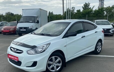 Hyundai Solaris II рестайлинг, 2012 год, 699 000 рублей, 1 фотография