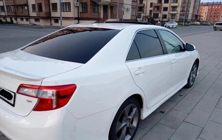 Toyota Camry, 2014 год, 1 150 000 рублей, 14 фотография