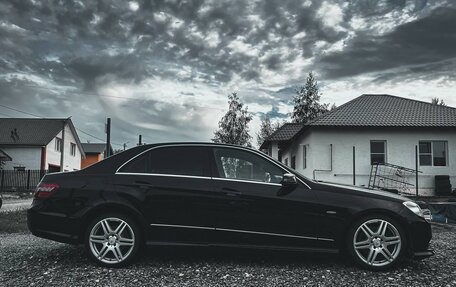 Mercedes-Benz E-Класс, 2011 год, 2 200 000 рублей, 4 фотография