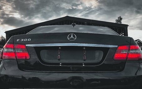 Mercedes-Benz E-Класс, 2011 год, 2 200 000 рублей, 5 фотография