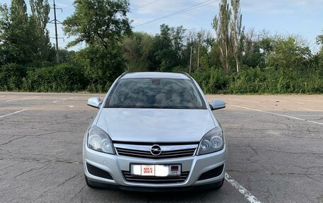 Opel Astra H, 2010 год, 850 000 рублей, 1 фотография