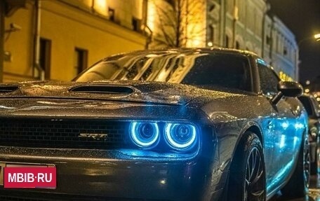 Dodge Challenger III рестайлинг 2, 2016 год, 5 000 000 рублей, 1 фотография