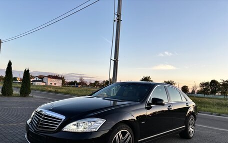 Mercedes-Benz S-Класс, 2012 год, 1 620 000 рублей, 1 фотография