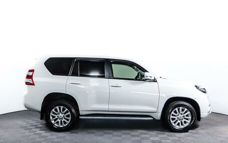 Toyota Land Cruiser Prado 150 рестайлинг 2, 2013 год, 3 698 000 рублей, 4 фотография