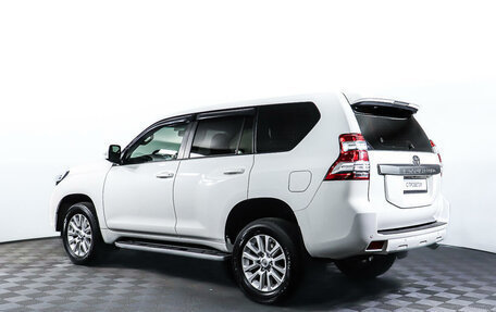Toyota Land Cruiser Prado 150 рестайлинг 2, 2013 год, 3 698 000 рублей, 7 фотография