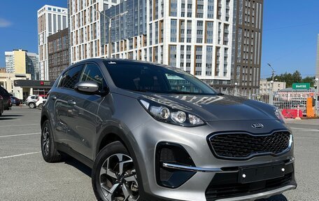 KIA Sportage IV рестайлинг, 2020 год, 2 990 000 рублей, 1 фотография