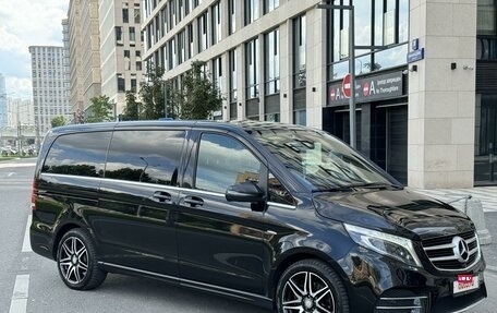 Mercedes-Benz V-Класс, 2017 год, 4 500 000 рублей, 10 фотография