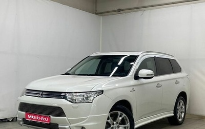 Mitsubishi Outlander III рестайлинг 3, 2013 год, 2 130 000 рублей, 1 фотография