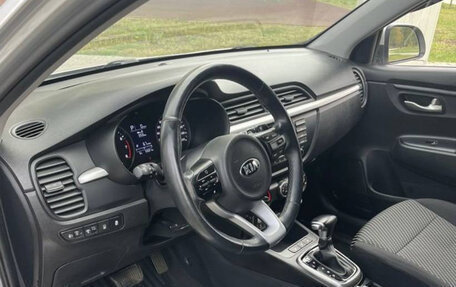 KIA Rio IV, 2019 год, 1 675 000 рублей, 10 фотография