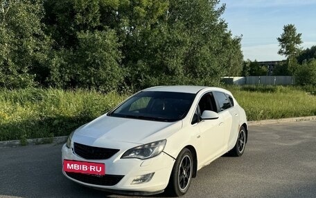 Opel Astra J, 2010 год, 600 000 рублей, 3 фотография